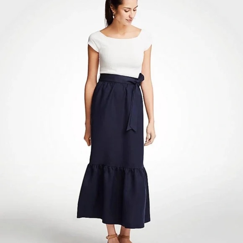 🆕NWT Ann Taylor Tie Waist Flounce Maxi Skirt – Petite 8P – Black NOT Navy